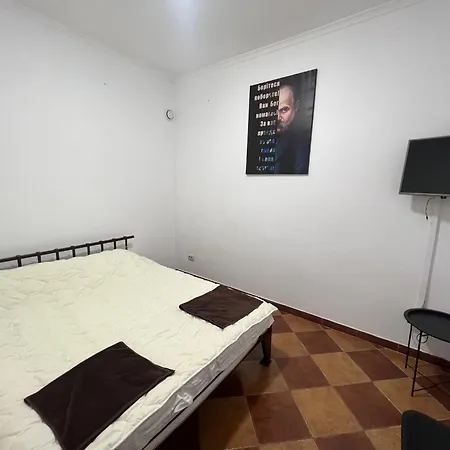 Ukrainian House на площі ринок アパート リヴィウ