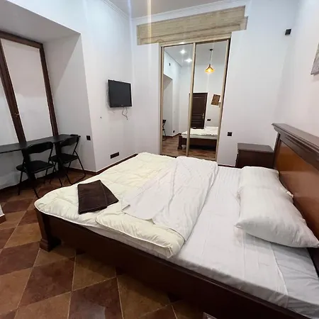 Апартаменти Ukrainian House на площі ринок *