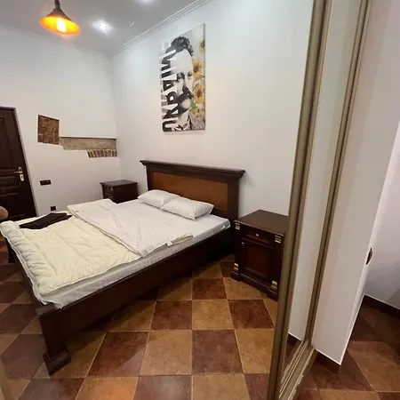 アパート Ukrainian House на площі ринок リヴィウ