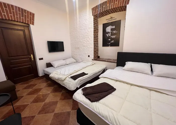 Ukrainian House на площі ринок * Lviv