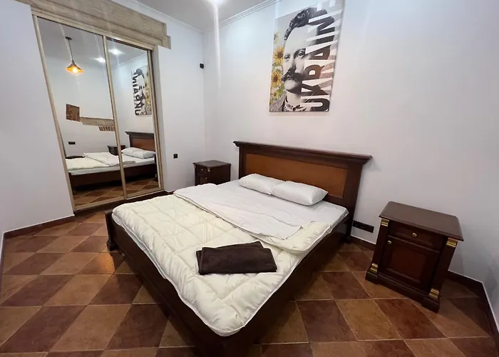 Ukrainian House на площі ринок * לבוב