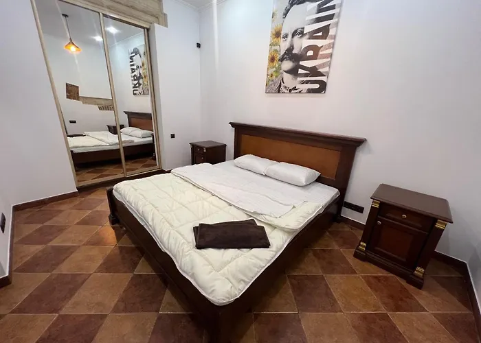 Ukrainian House на площі ринок Apartament *